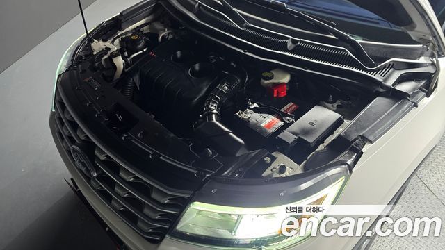 Ford Explorer 2017 — photo 6