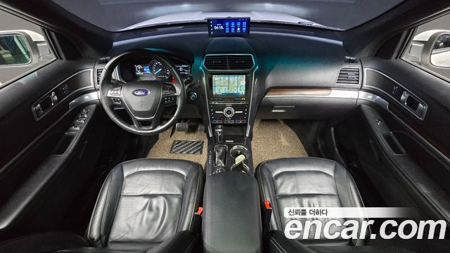 Ford Explorer 2017 — photo 7