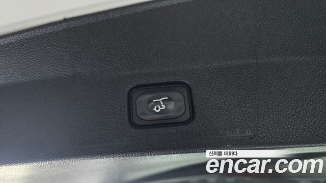 Ford Explorer 2017 — photo 18