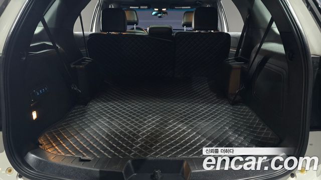 Ford Explorer 2017 — photo 19