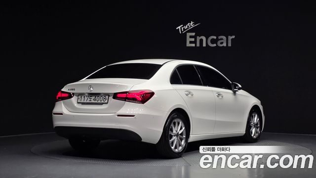 Mercedes-Benz A-Class 2020 — photo 2