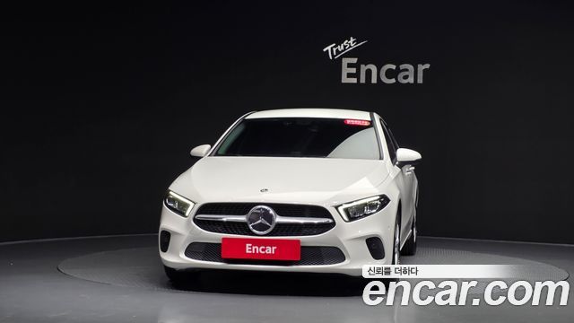 Mercedes-Benz A-Class 2020 — photo 3