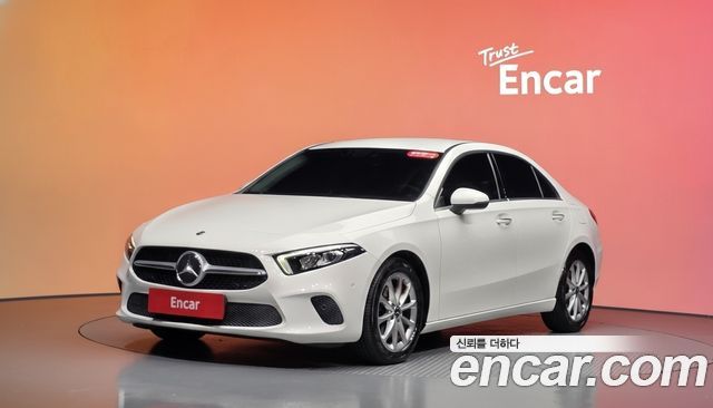 Mercedes-Benz A-Class 2020 — photo 1