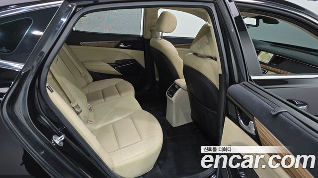 Kia K7 2016 — photo 11