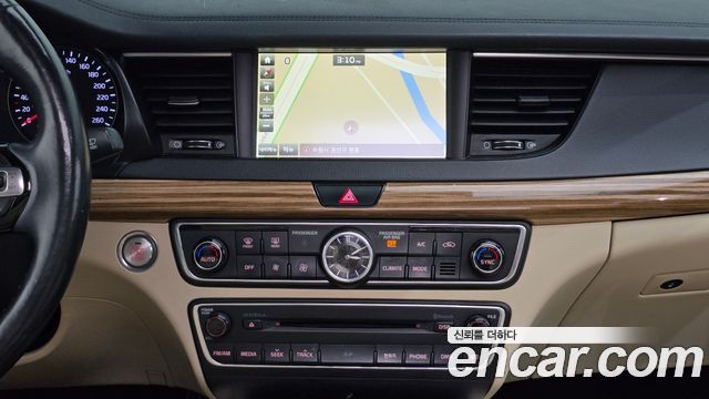 Kia K7 2016 — photo 14
