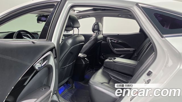 Hyundai Grandeur 2015 — photo 11