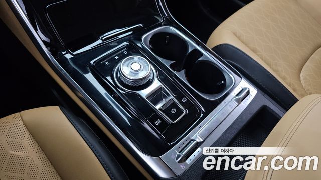 Kia Canival 2023 — photo 9