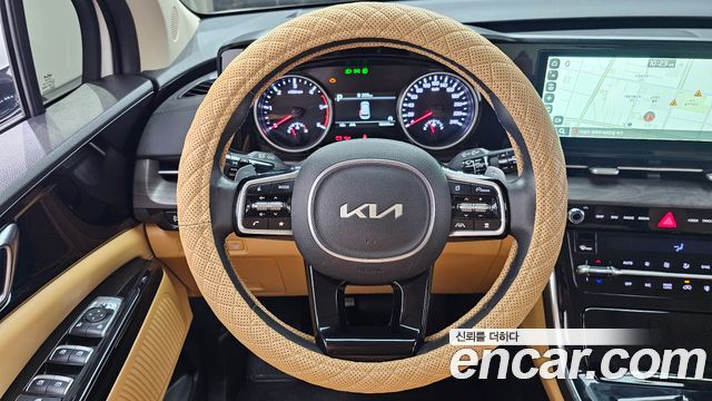 Kia Canival 2023 — photo 13