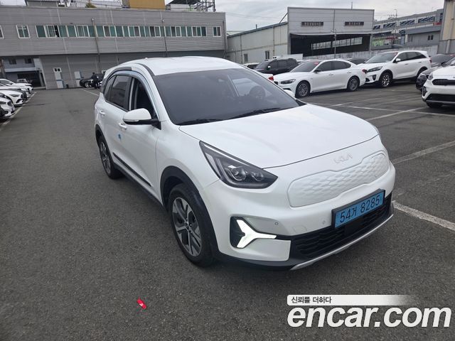 Kia Niro 2023 — photo 2