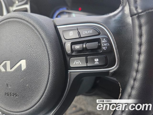 Kia Niro 2023 — photo 9