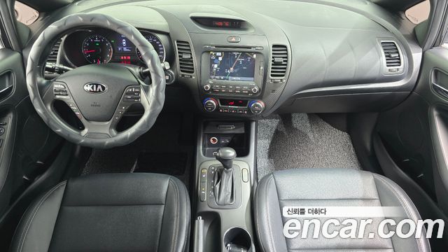 Kia K3 2013 — photo 10