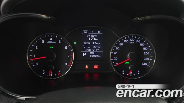 Kia K3 2013 — photo 11
