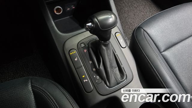Kia K3 2013 — photo 12