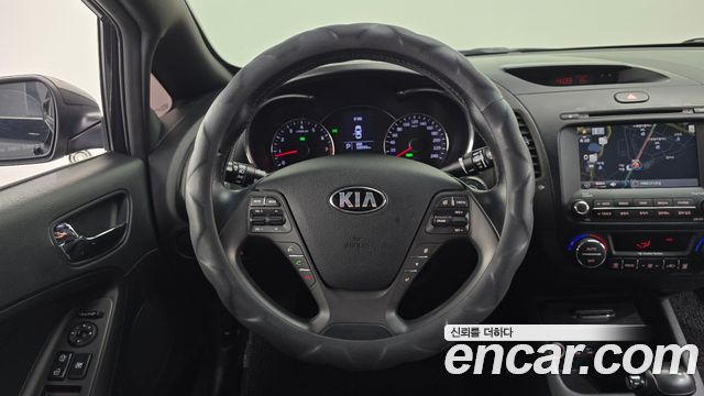 Kia K3 2013 — photo 21