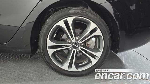 Kia K3 2013 — photo 7