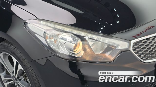 Kia K3 2013 — photo 8