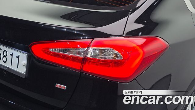 Kia K3 2013 — photo 9