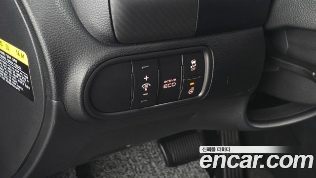 Kia K3 2013 — photo 27