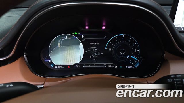 Genesis GV70 2024 — photo 8