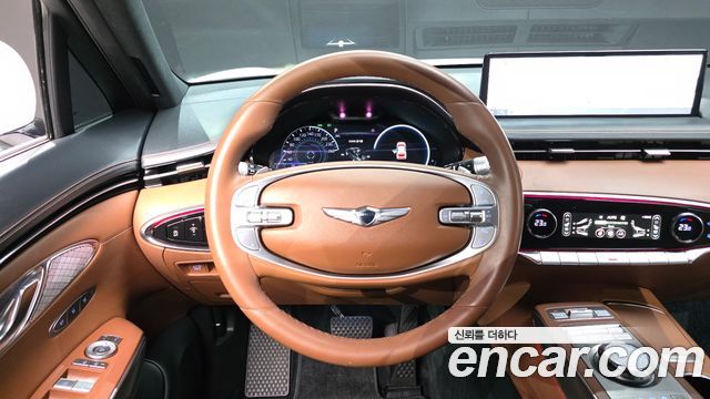 Genesis GV70 2024 — photo 12