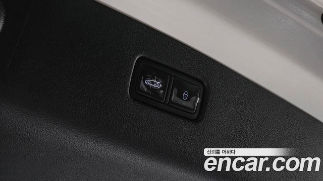 Genesis GV70 2024 — photo 20