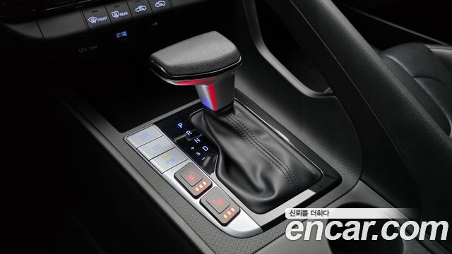Hyundai AVANTE 2024 — photo 12