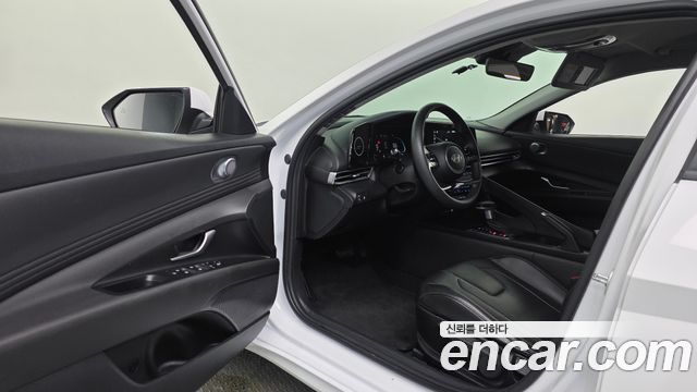 Hyundai AVANTE 2024 — photo 13