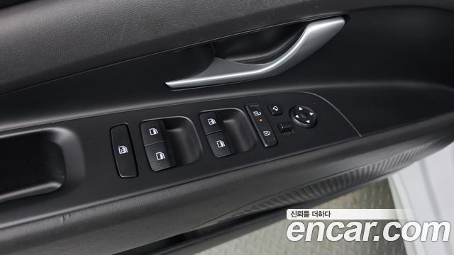 Hyundai AVANTE 2024 — photo 17