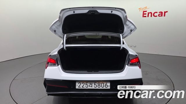 Hyundai AVANTE 2024 — photo 25