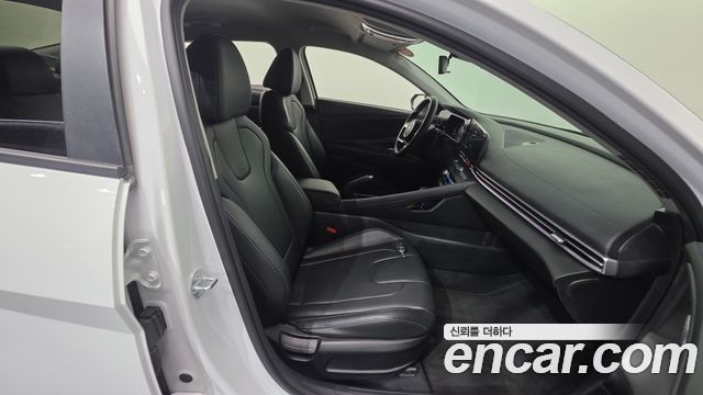 Hyundai AVANTE 2024 — photo 16