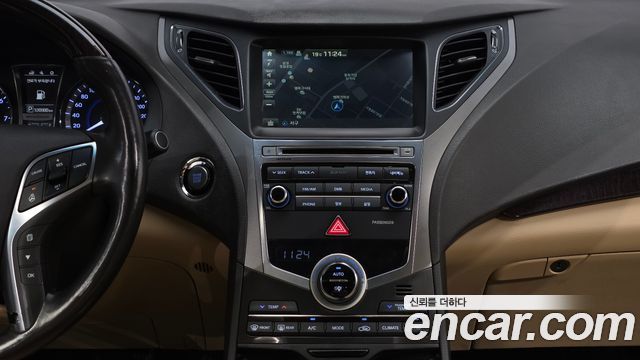 Hyundai Grandeur 2015 — photo 14