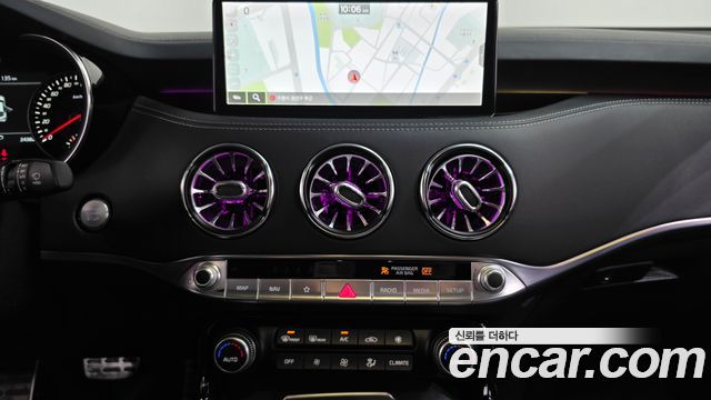 Kia Stinger 2023 — photo 19