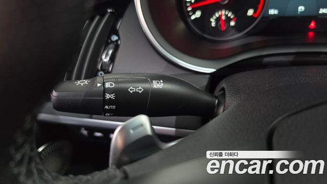 Kia Stinger 2023 — photo 30