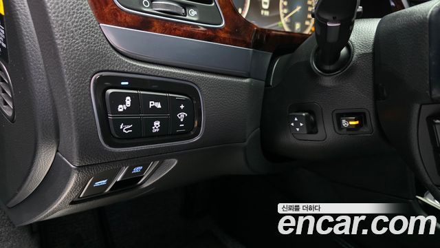 Hyundai Equus 2015 — photo 23
