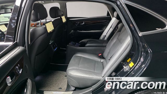 Hyundai Equus 2015 — photo 16