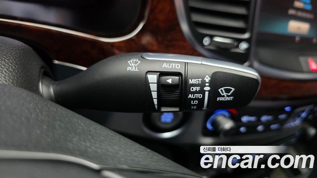 Hyundai Equus 2015 — photo 31
