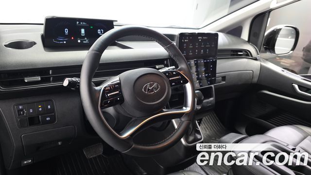 Hyundai Staria 2022 — photo 14