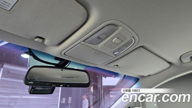 Kia K5 2017 — photo 19
