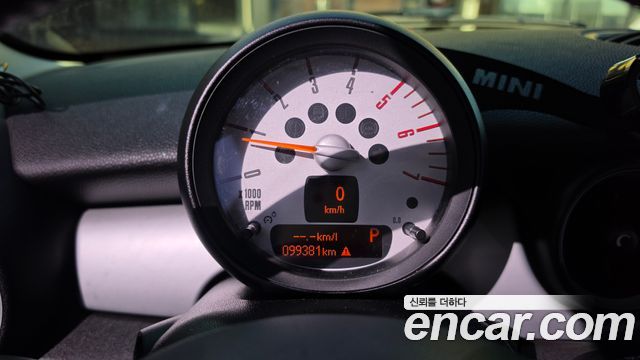 Mini Cooper 2013 — photo 8