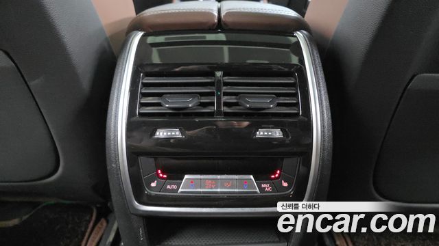 BMW X6 2022 — photo 19
