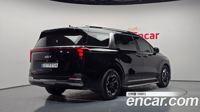 Kia Canival 2025 — photo 2