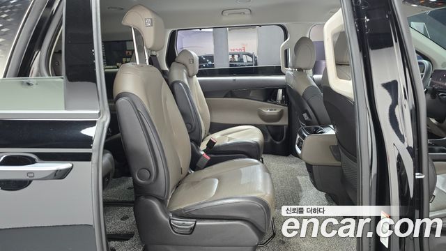 Kia Canival 2025 — photo 11