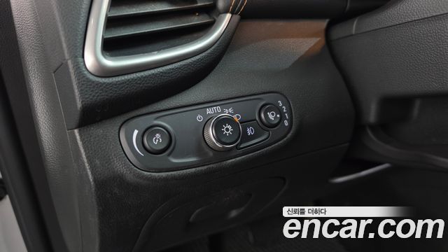 Chevrolet Korea Trax 2019 — photo 19