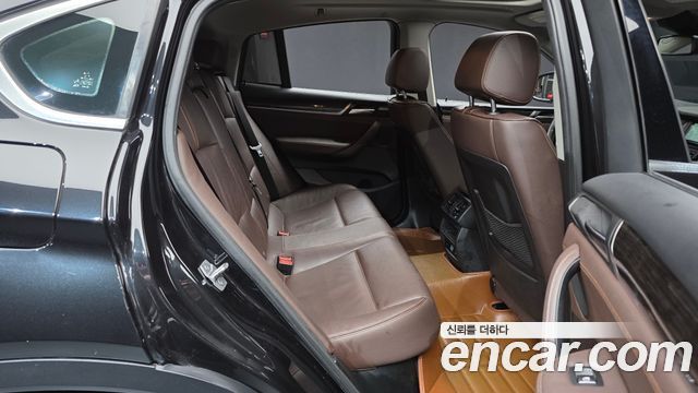 BMW X4 2016 — photo 12