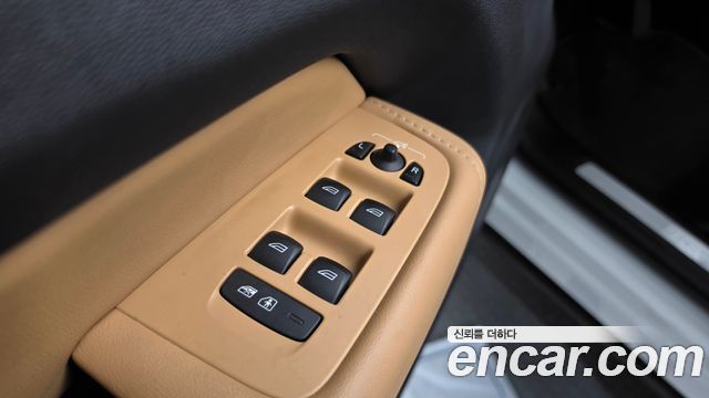 Volvo XC60 2021 — photo 29