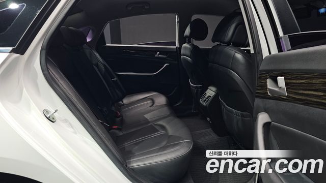 Hyundai Sonata 2016 — photo 17