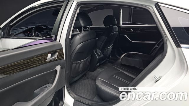 Hyundai Sonata 2016 — photo 16