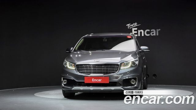Kia Canival 2017 — photo 3