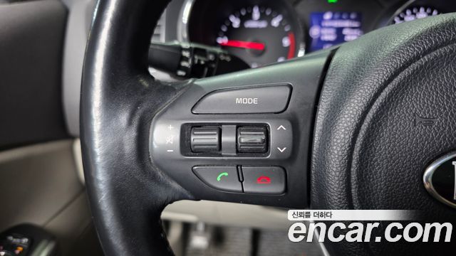 Kia Canival 2017 — photo 28