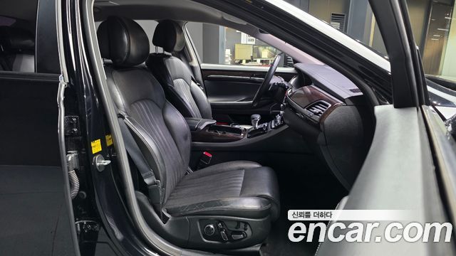 Genesis EQ900 2017 — photo 17